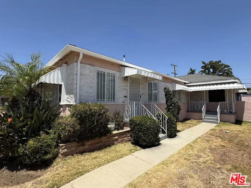 5908 S Fairfax Avenue, Los Angeles, CA — listing photo 1