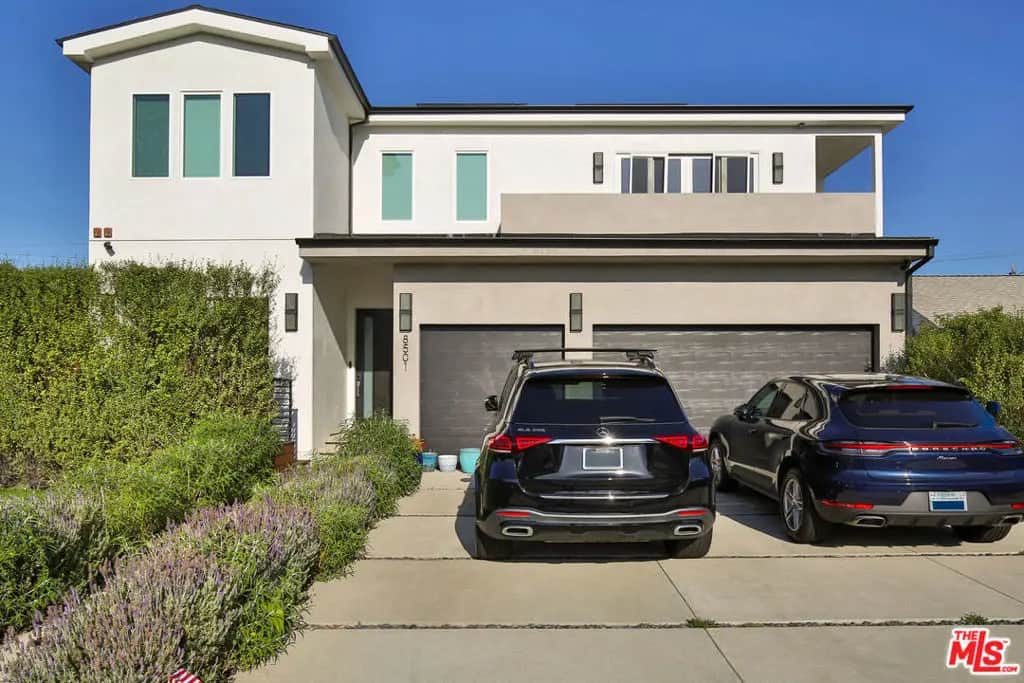 8501 Belford Avenue, Los Angeles, CA — listing photo 1