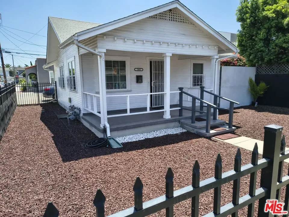 2402 Carmona Avenue, Los Angeles, CA — listing photo 1