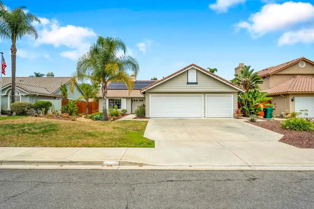 5521 Daybreak Ct, Oceanside, CA — listing photo 1