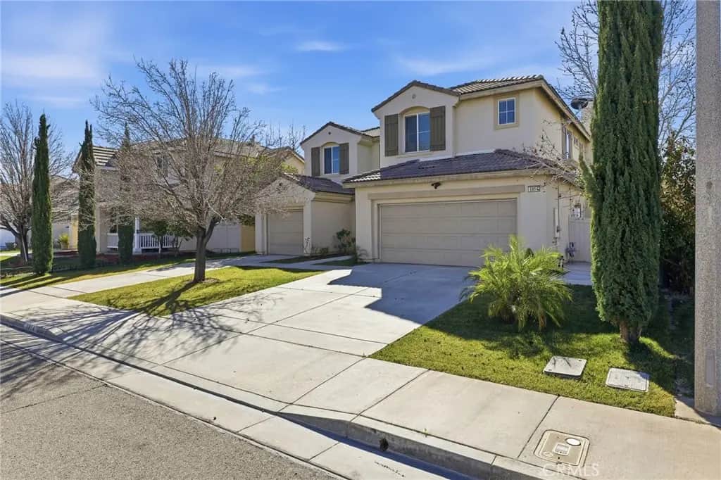 6864 Buchet Dr, Palmdale, CA — listing photo 1