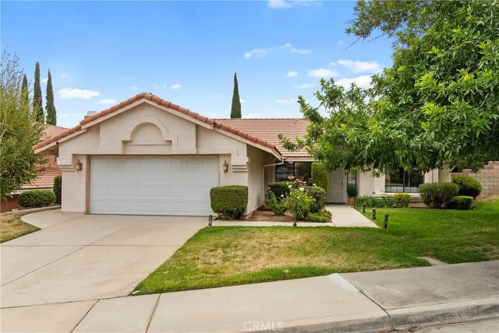 40506 Palmas Court, Palmdale, CA — listing photo 1