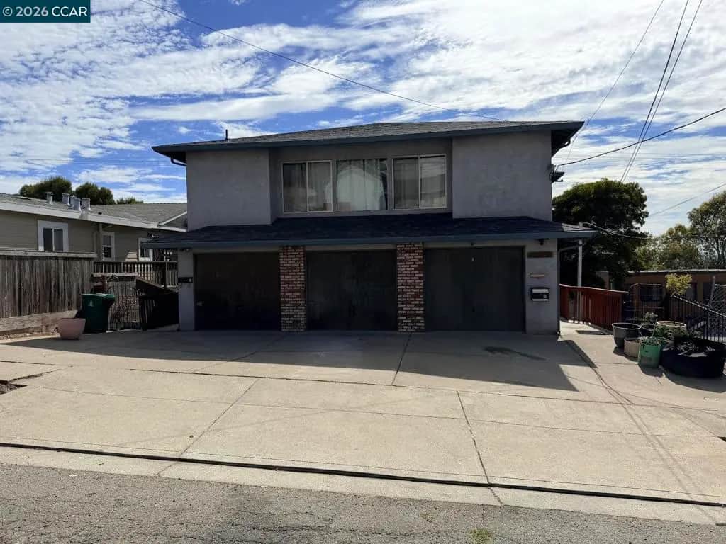 2415 Columbia Blvd, Richmond, CA — listing photo 1