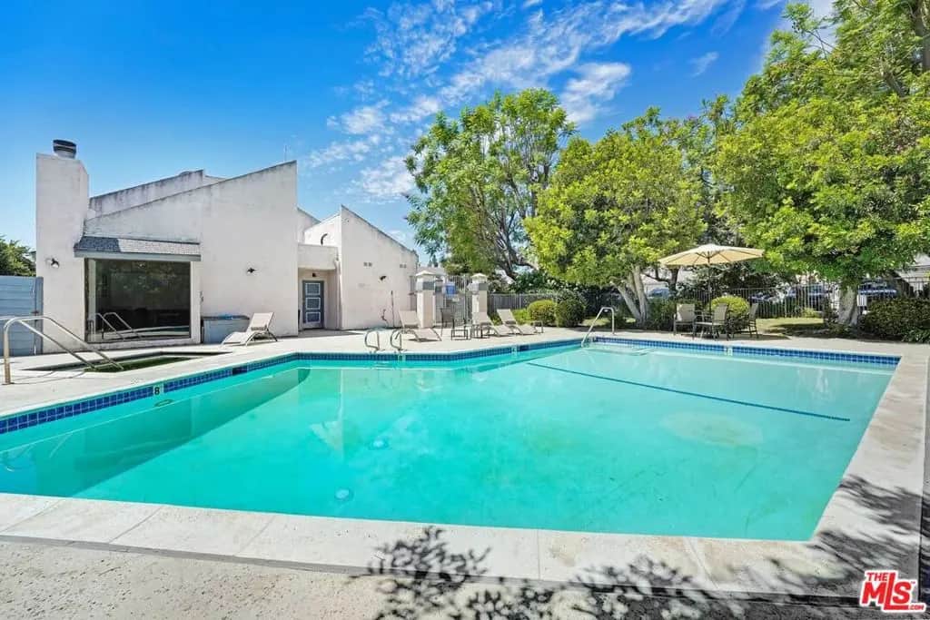 21333 Lassen Street 8B, Los Angeles, CA — listing photo 1