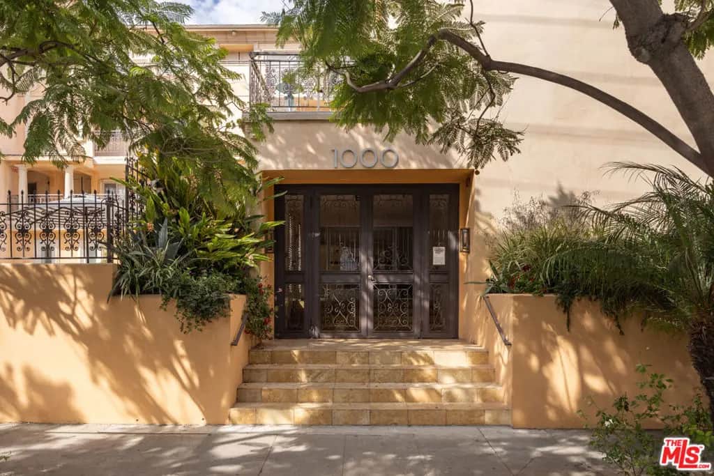 1000 S Westgate Avenue 216, Los Angeles, CA — listing photo 1