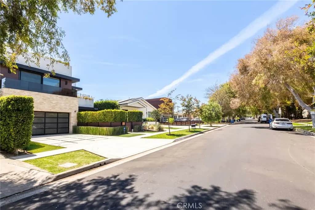 1643 S Carmelina, Los Angeles, CA — listing photo 1