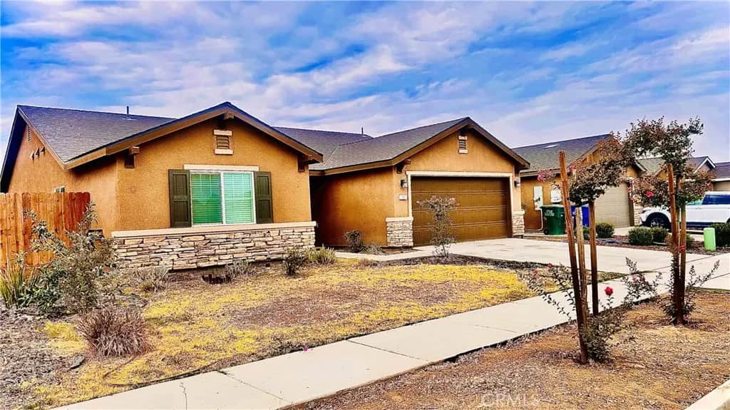 2035 W Chianti Way, Hanford, CA — listing photo 1