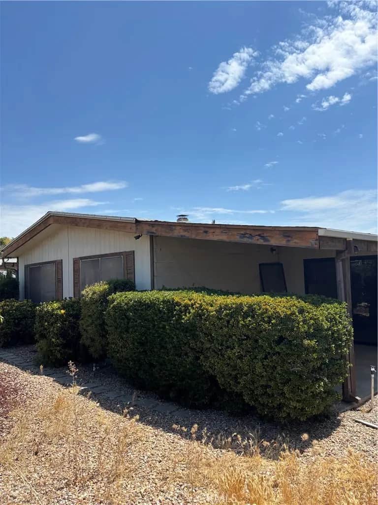 43760 Olive, Hemet, CA — listing photo 1