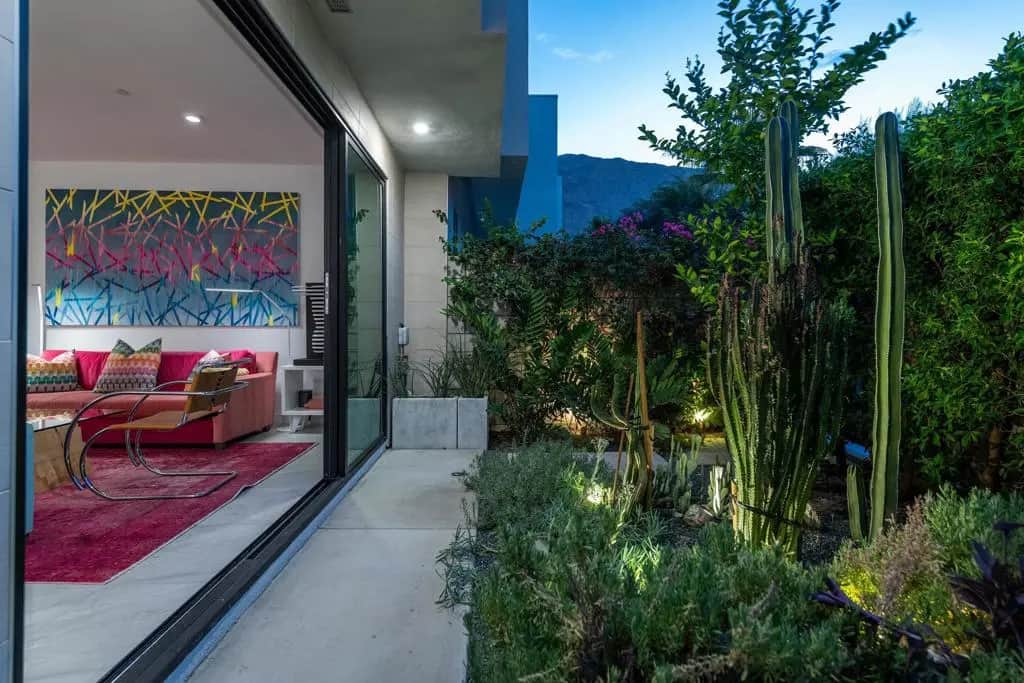 294 Mayfair Way, Palm Springs, CA — listing photo 1