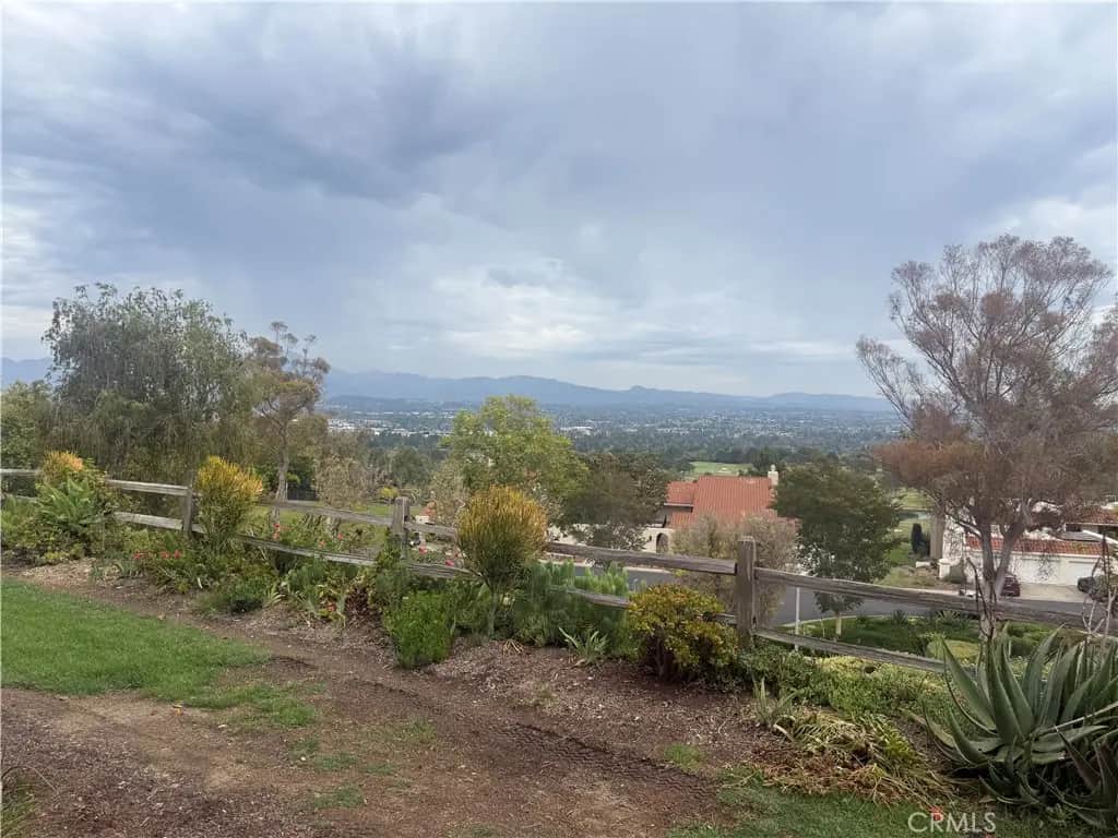 4013 Calle Sonora Oeste 1C, Laguna Woods, CA — listing photo 1