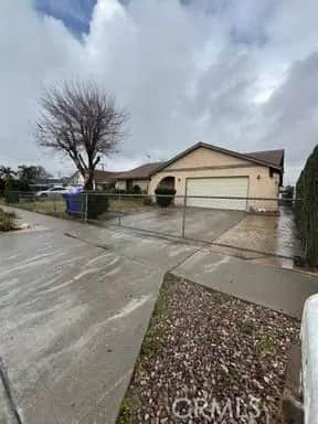 17424 Seville Court, Fontana, CA — listing photo 1