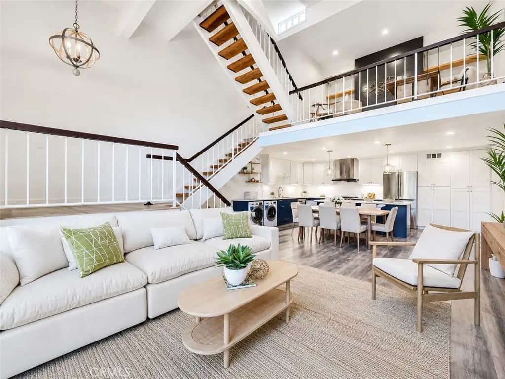 984 Granville, Los Angeles, CA — listing photo 1