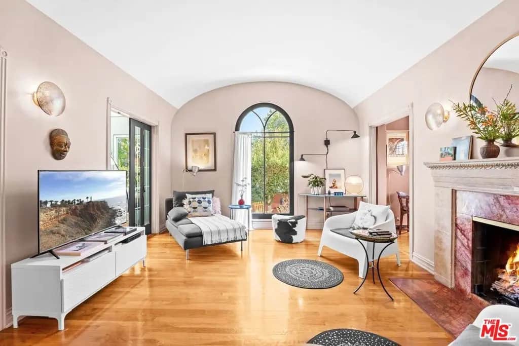100 N Arden Boulevard, Los Angeles, CA — listing photo 1