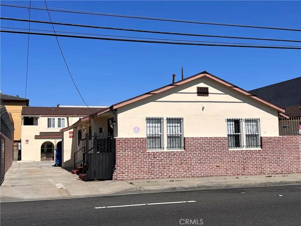 12924 Prairie Avenue C, Hawthorne, CA — listing photo 1