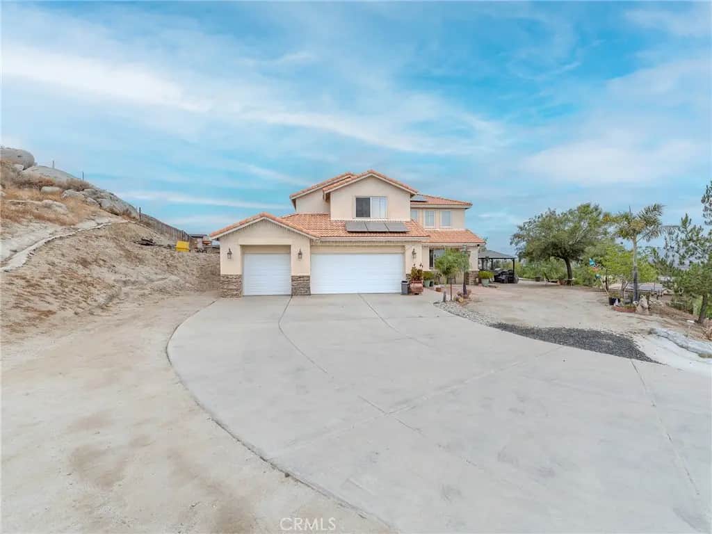 1344 Little Rock Lane, Perris, CA — listing photo 1