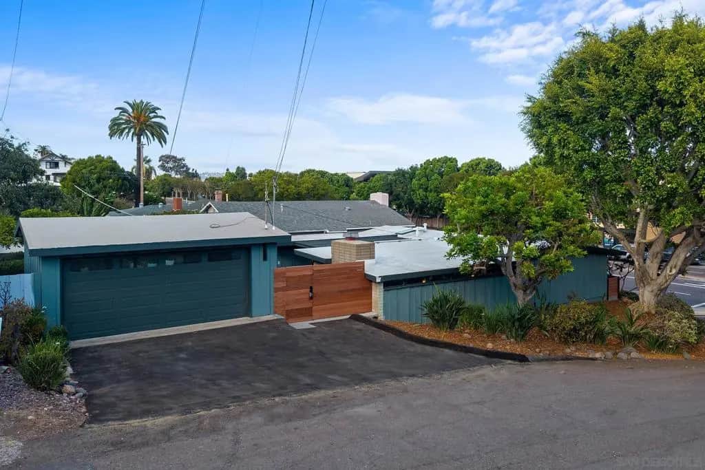 2204 Rosecrans, San Diego, CA — listing photo 1