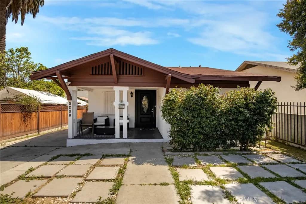 3204 W 27th, Los Angeles, CA — listing photo 1