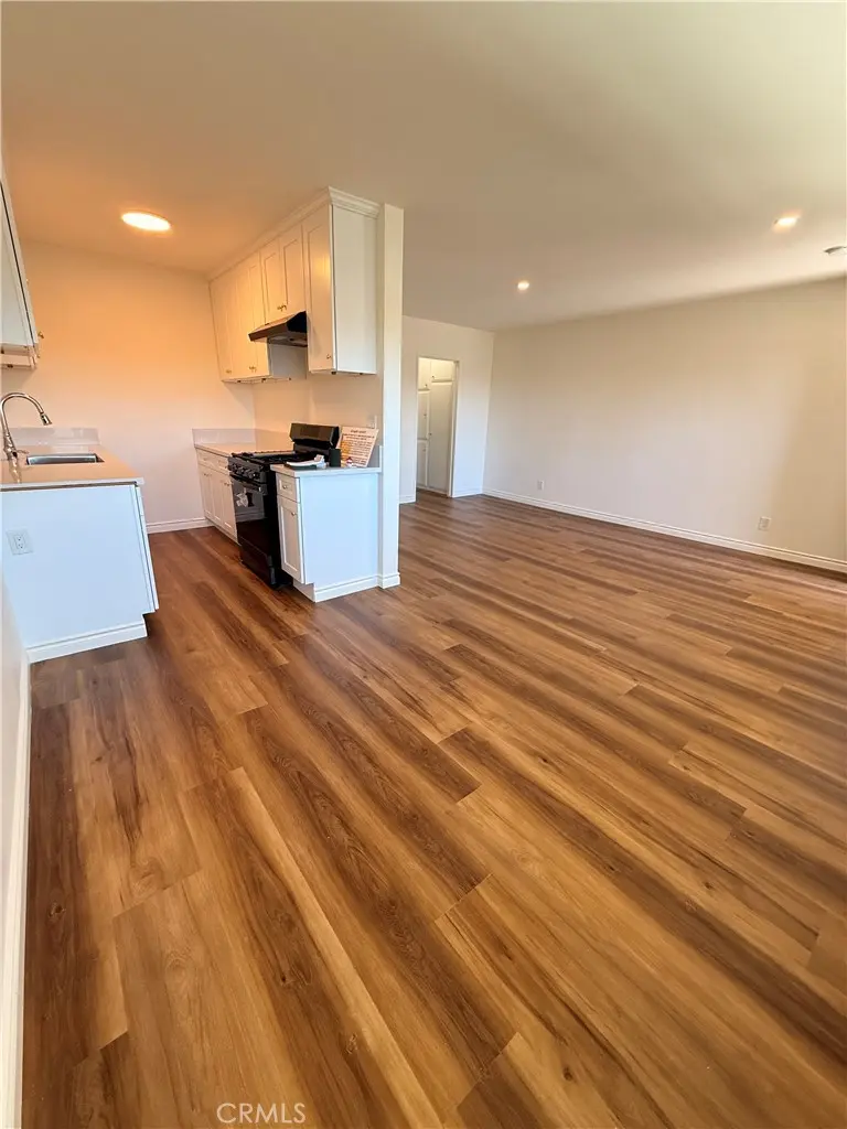 1651 Golden Gate 6, Los Angeles, CA — listing photo 1