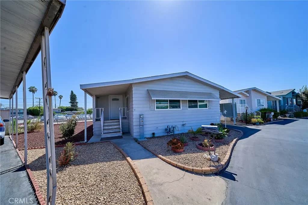 1201 W Valencia 97, Fullerton, CA — listing photo 1