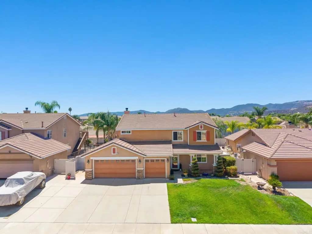 23133 Teil Glen Road, Wildomar, CA — listing photo 1