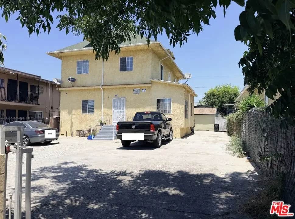 823 E Adams Boulevard, Los Angeles, CA — listing photo 1