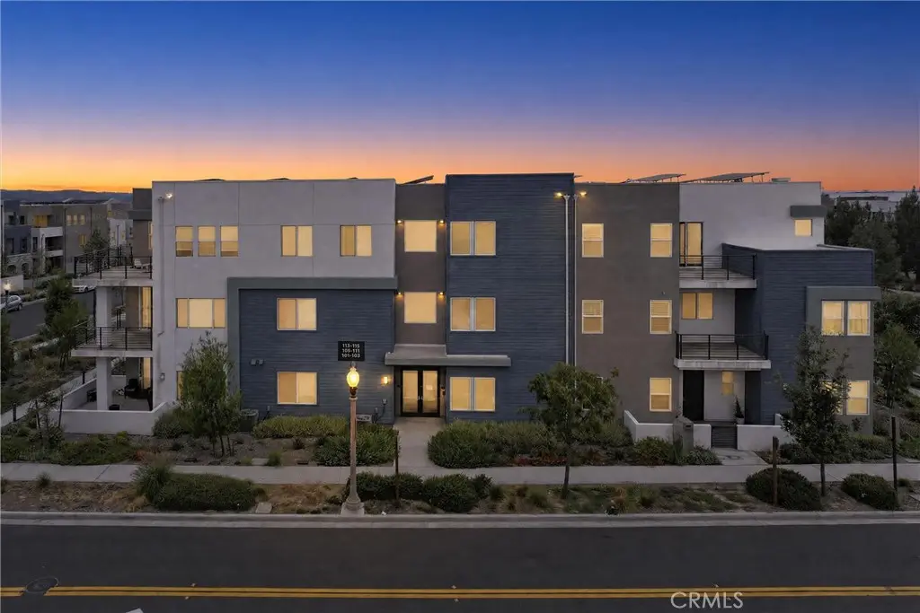 105 Baluster, Irvine, CA — listing photo 1