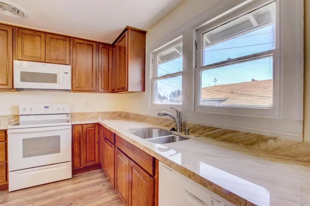 206 Crest Street, Antioch, CA — listing photo 1