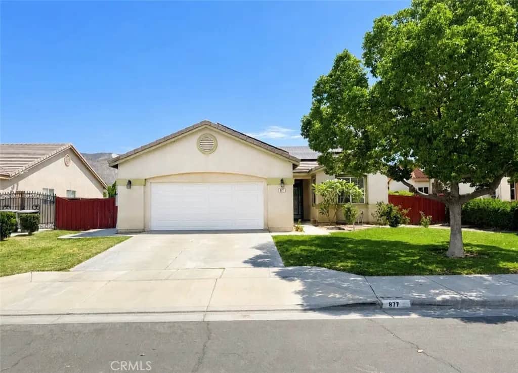 877 Peaceful Lane, San Jacinto, CA — listing photo 1
