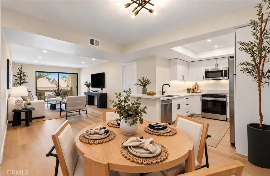 278 N Wilshire B31, Anaheim, CA — listing photo 1