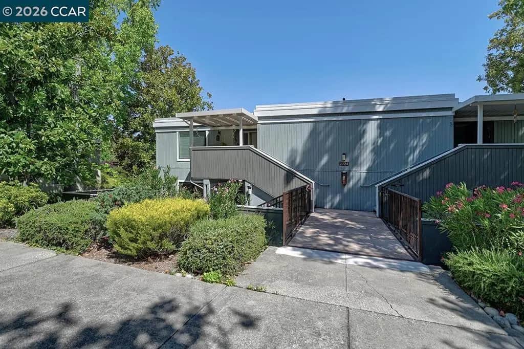 2724 Tice Creek Dr 2, Walnut Creek, CA — listing photo 1