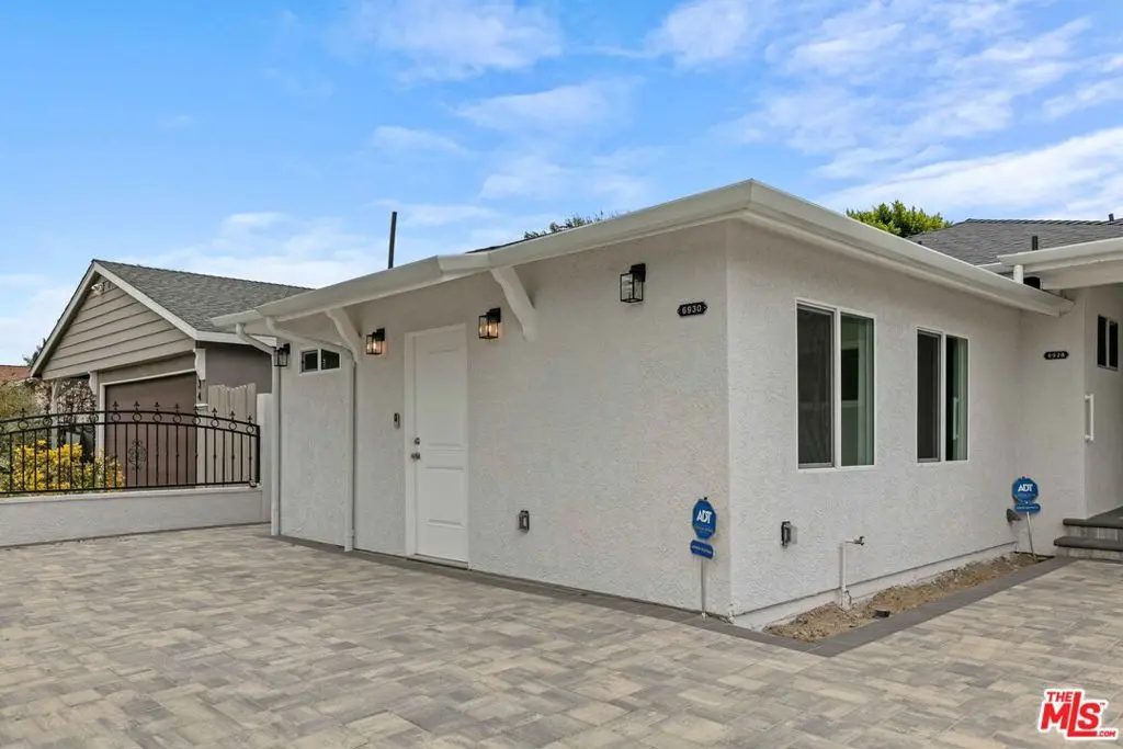 6930 Babcock Avenue, North Hollywood, CA — listing photo 1