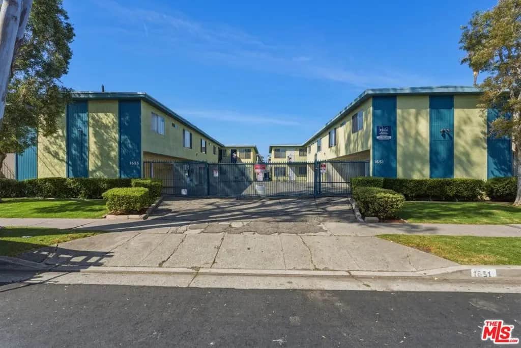 1651 W 206th Street, Torrance, CA — listing photo 1
