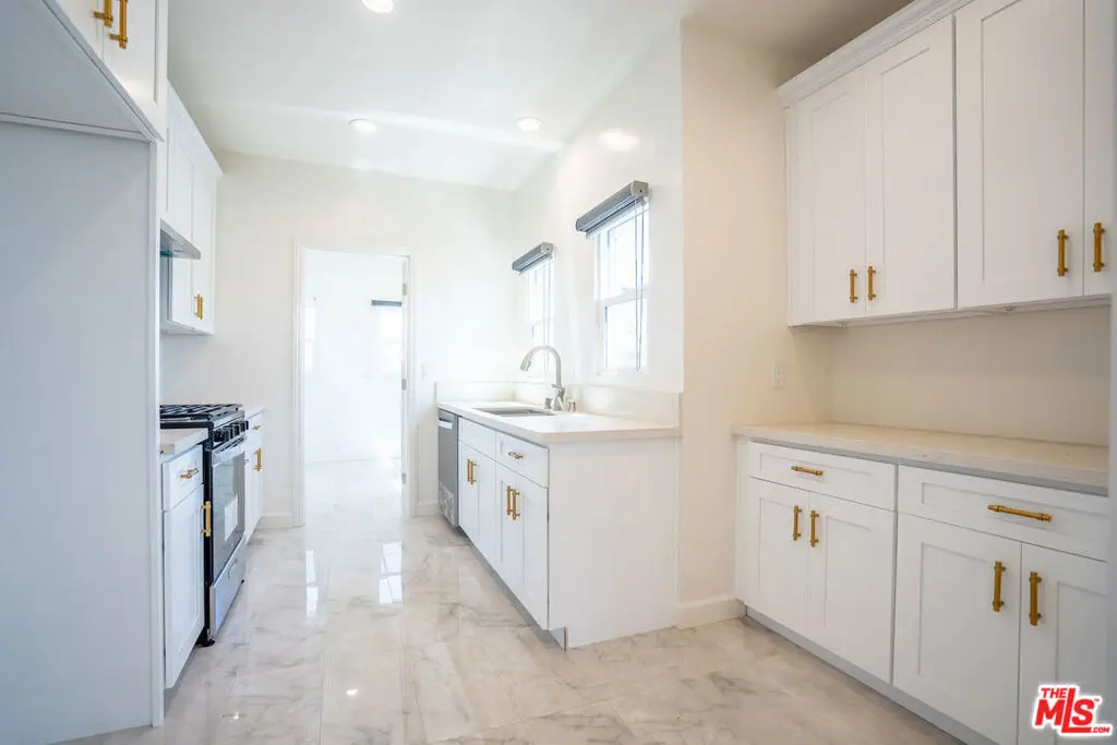 1226 Keniston Avenue, Los Angeles, CA — listing photo 1