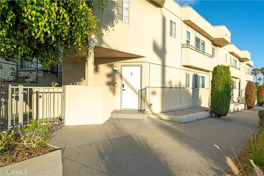 7050 S La Cienega Boulevard 6, Inglewood, CA — listing photo 1