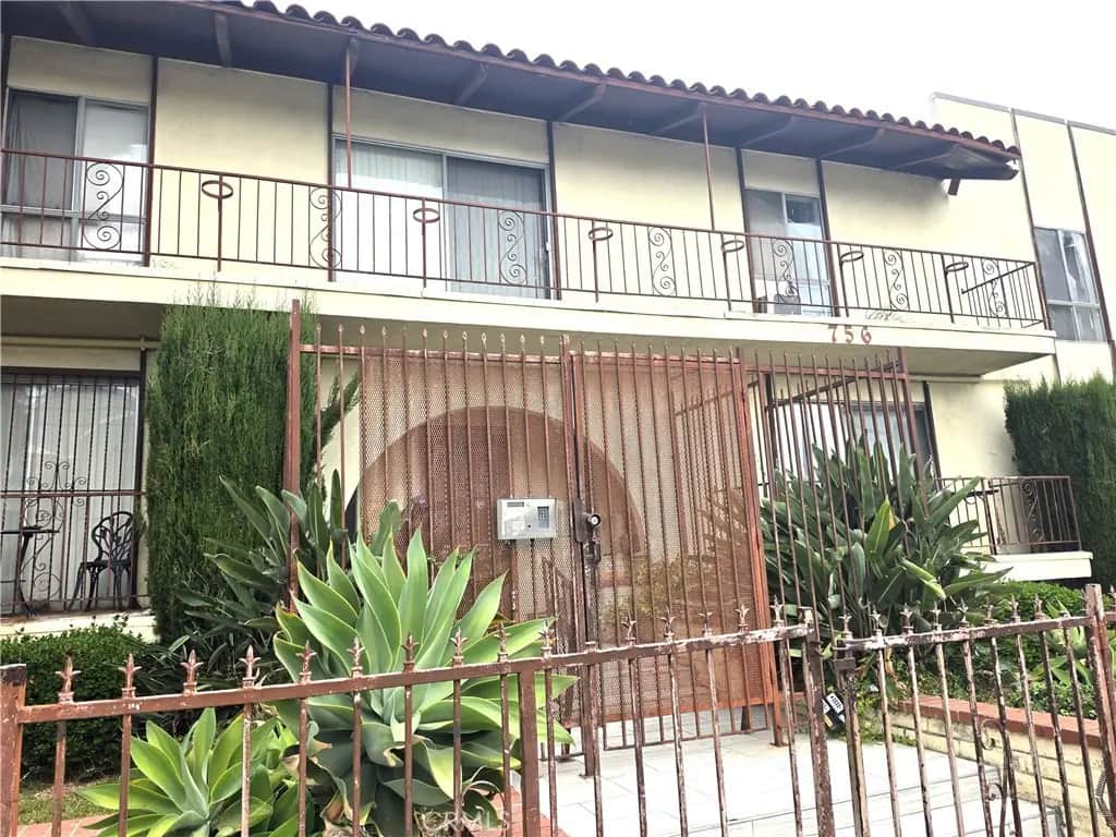 756 N Inglewood Avenue 22, Inglewood, CA — listing photo 1