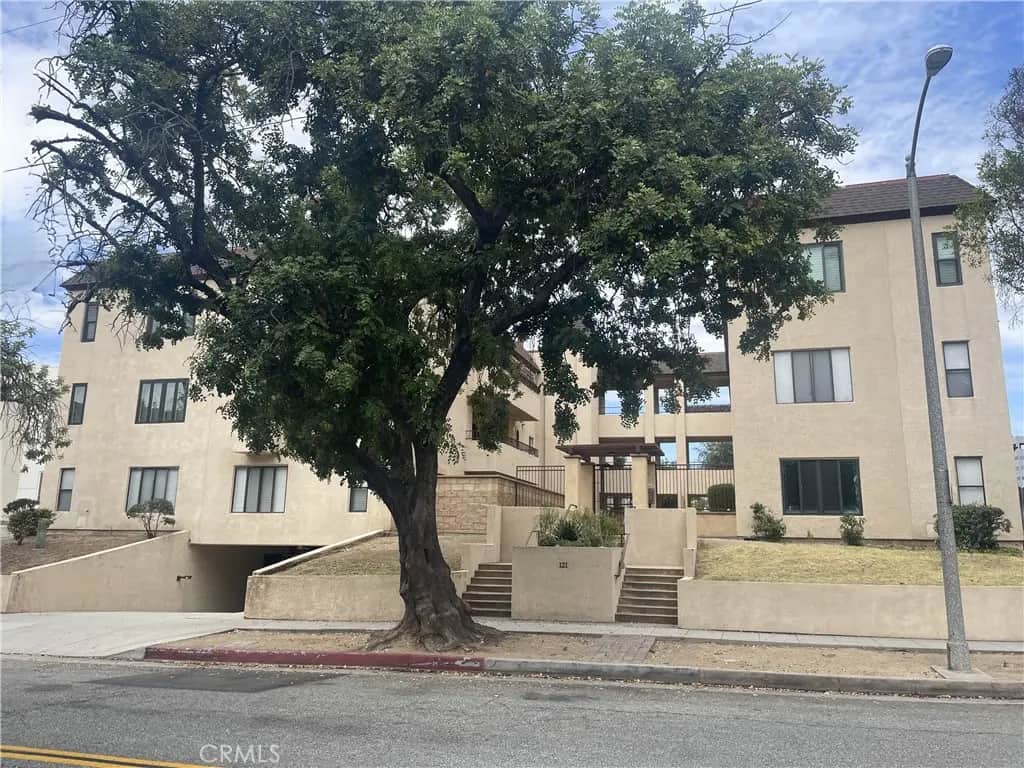 121 S Wilson 103, Pasadena, CA — listing photo 1