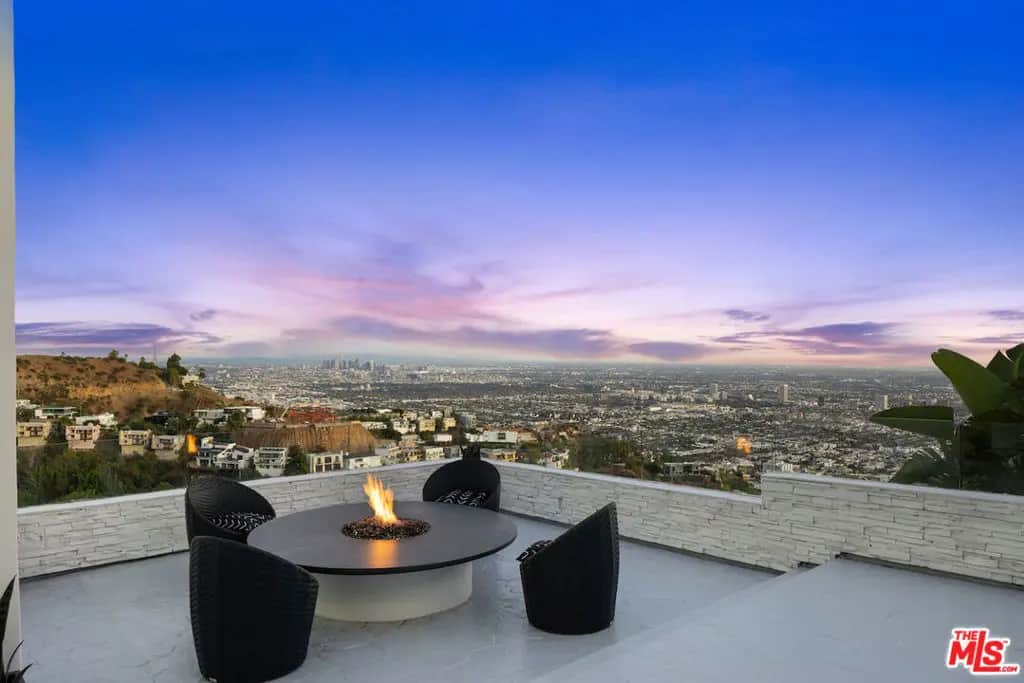 2231 Sunset Plaza Drive, Los Angeles, CA — listing photo 1