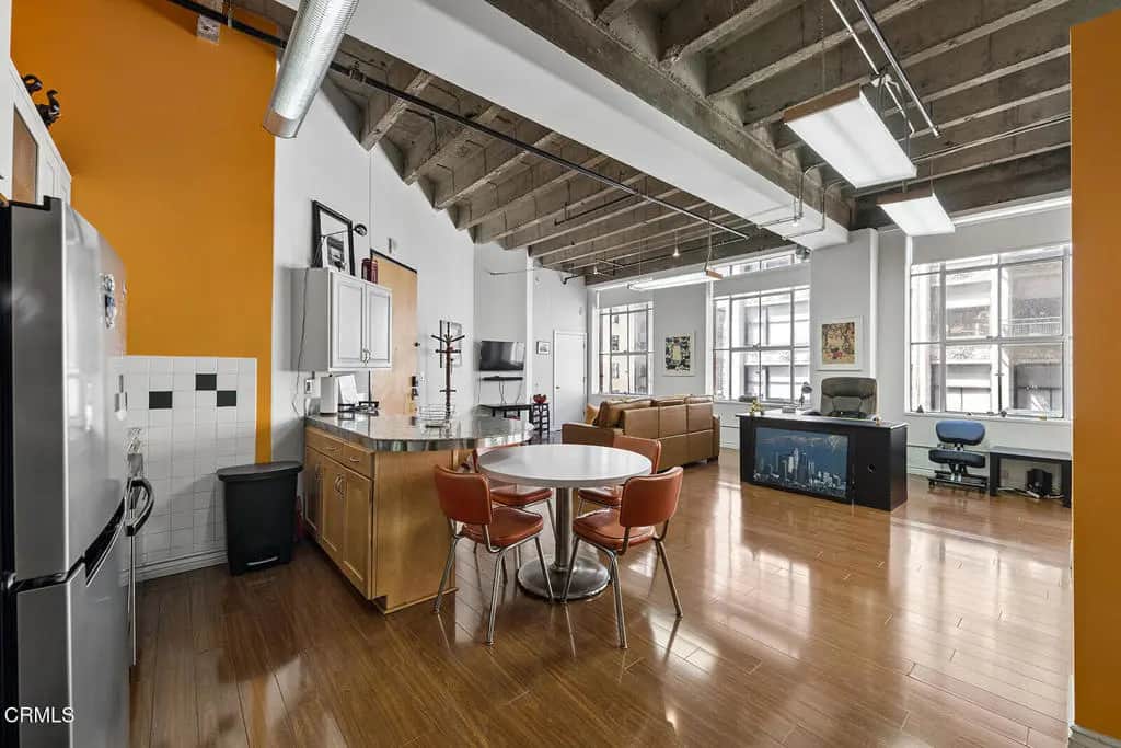 312 W 5th Street 625, Los Angeles, CA — listing photo 1