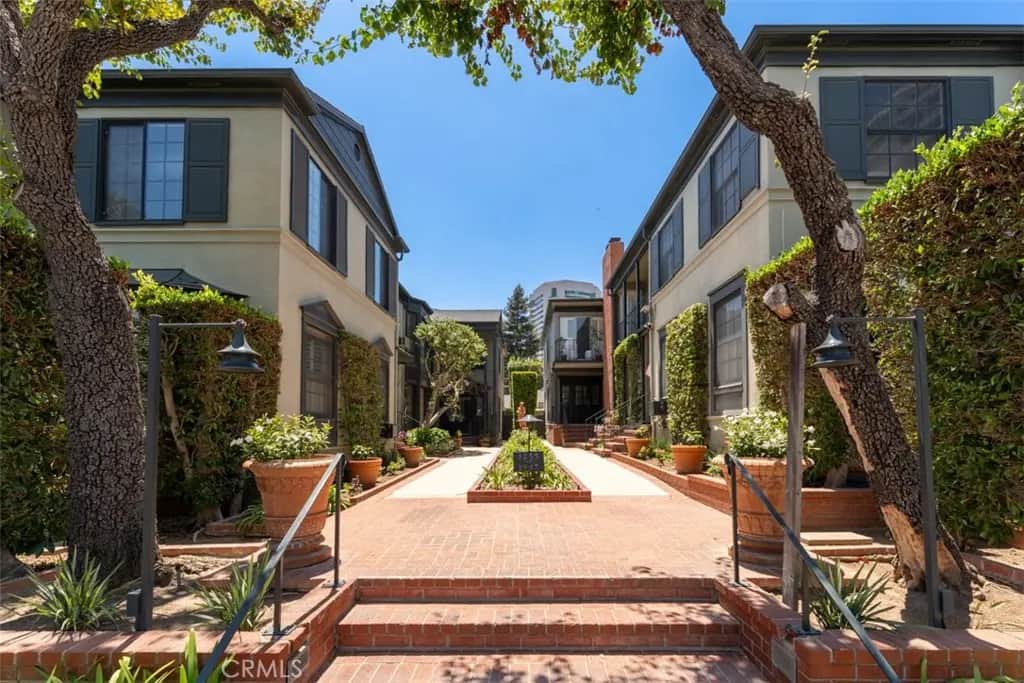 1235 S Beverly Glen Boulevard, Los Angeles, CA — listing photo 1