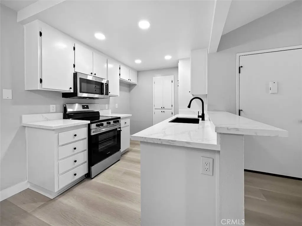 3535 Banbury 108, Riverside, CA — listing photo 1