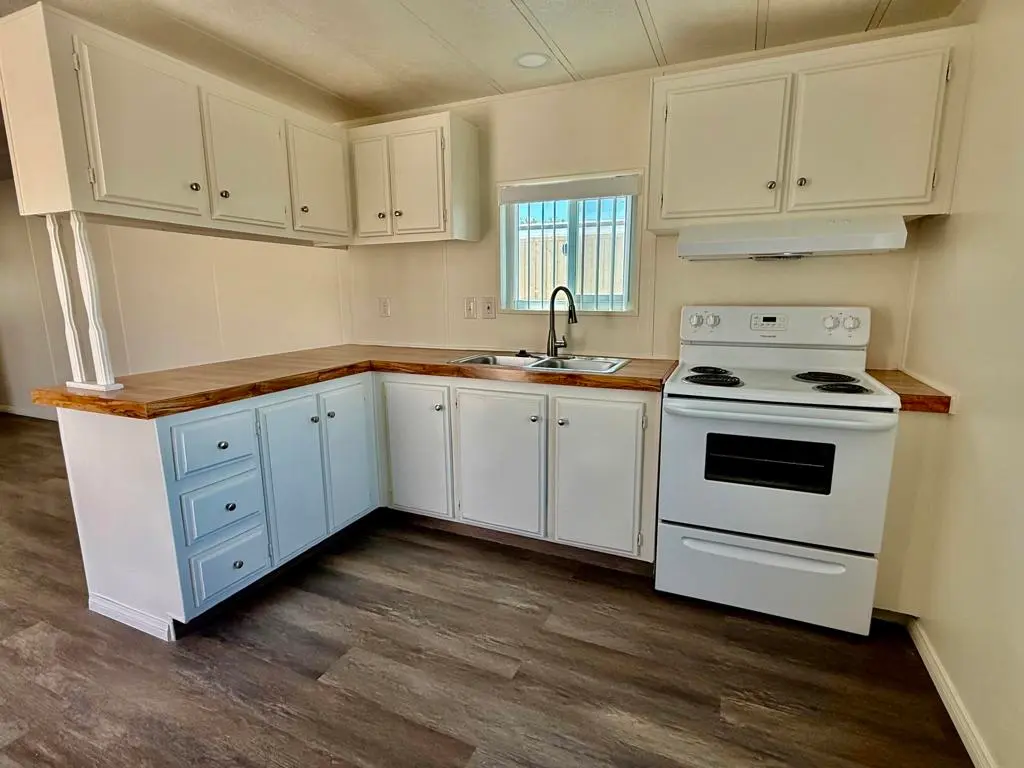 17069 N Indian Canyon Drive 70, Palm Springs, CA — listing photo 1