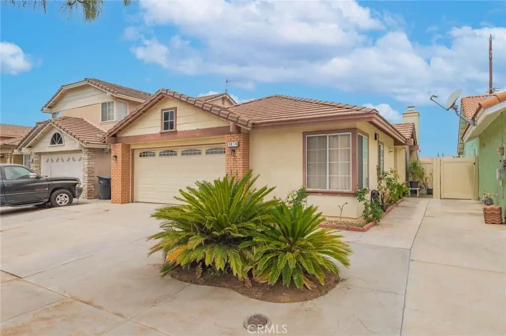 2074 Alfalfadale Road, Perris, CA — listing photo 1