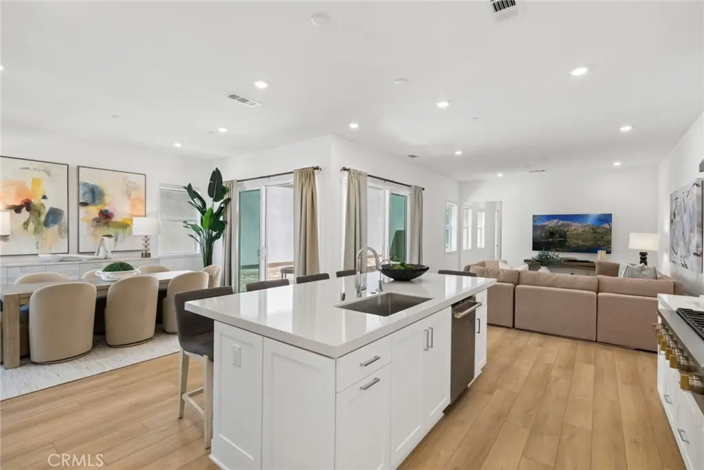 446 Sonia, Irvine, CA — listing photo 1