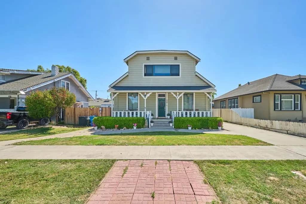 849 Monterey Street, Hollister, CA — listing photo 1