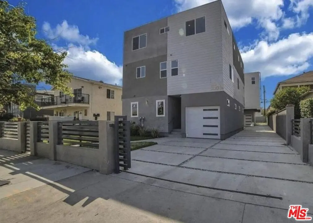 2301 Hauser Boulevard, Los Angeles, CA — listing photo 1