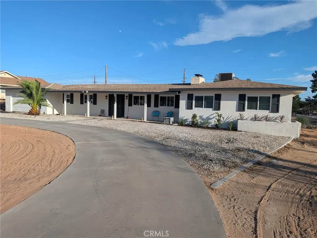 20157 Chickasaw, Apple Valley, CA — listing photo 1