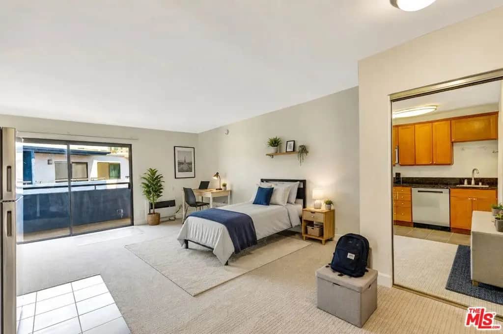 10982 Roebling Avenue 522, Los Angeles, CA — listing photo 1