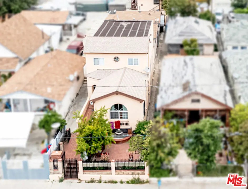 127 N Savannah Street, Los Angeles, CA — listing photo 1
