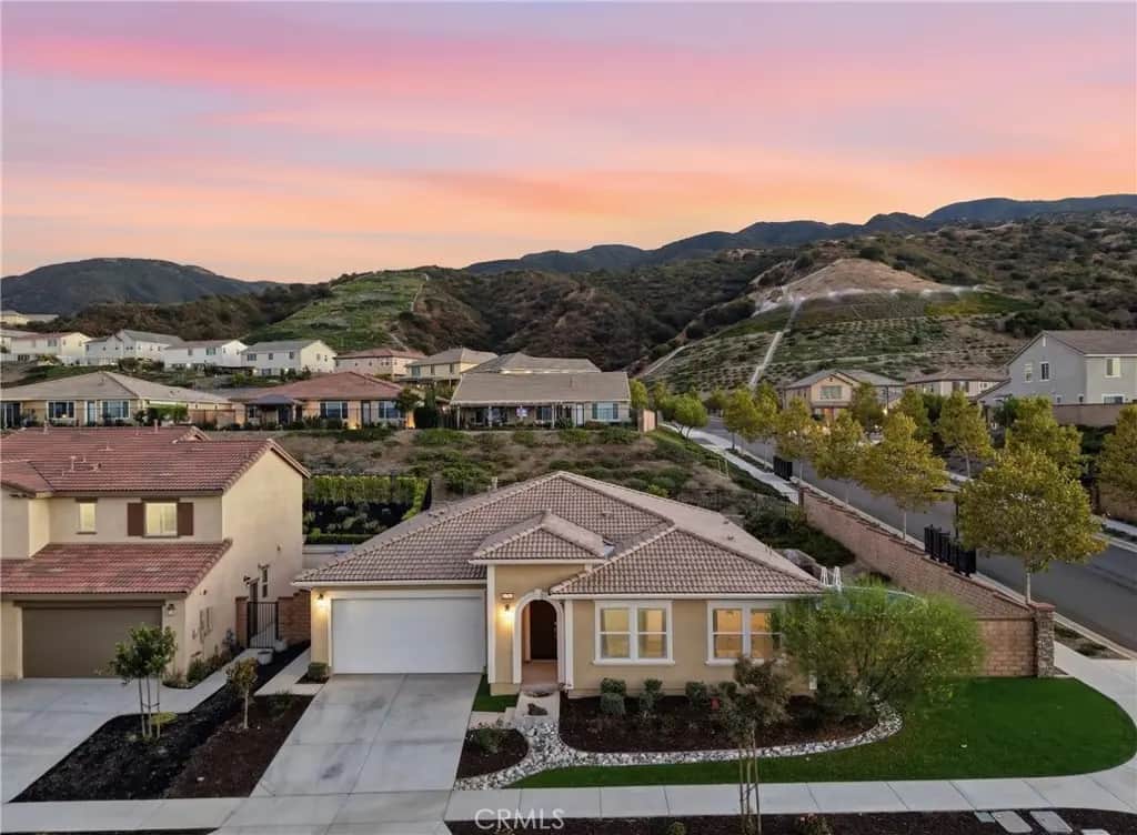 2792 Chad Zeller, Corona, CA — listing photo 1