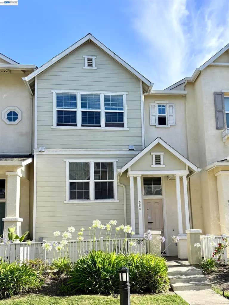 550 Summer Ln, Richmond, CA — listing photo 1